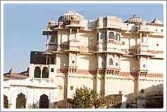 Hotel Rohetgarh Fort